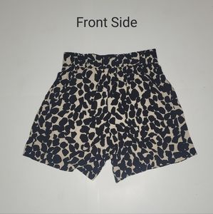 H&M Womens Shorts Animal Print Spotted Dotted Size 6 Elastic Waist Pleated Front